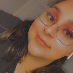 Meet your Posher, Daphne